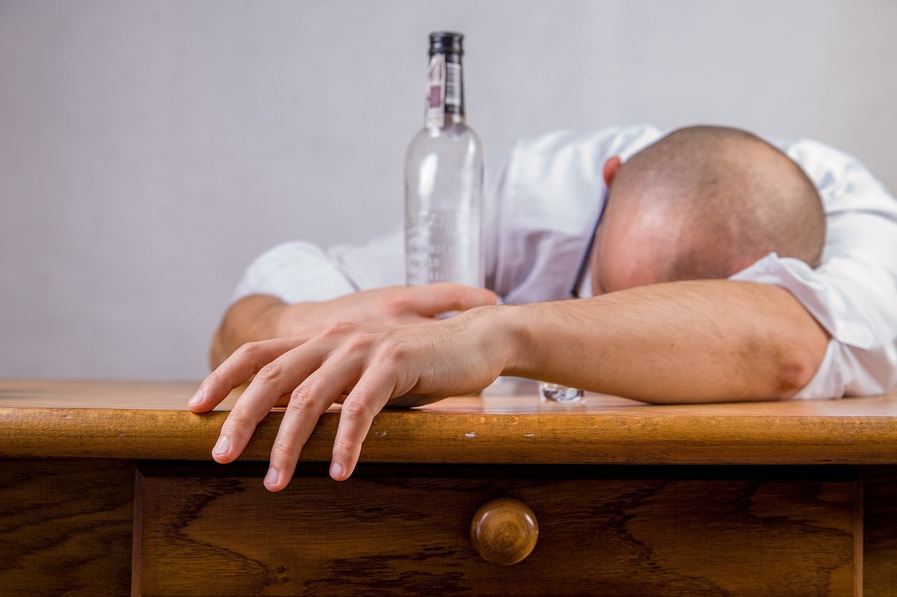 10 Common Causes Of Alcoholism